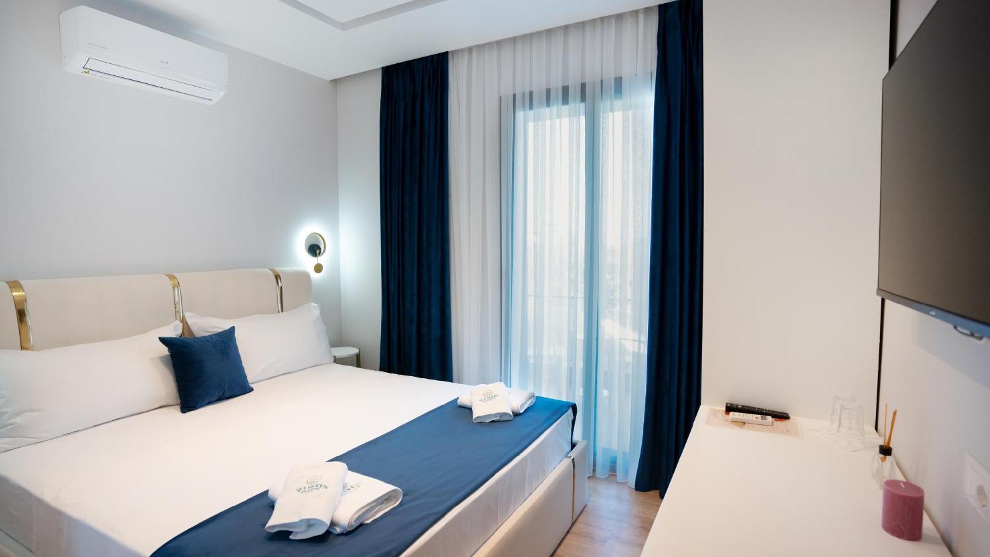 Sea Queen Luxury Hotel Radhimë Екстериор снимка