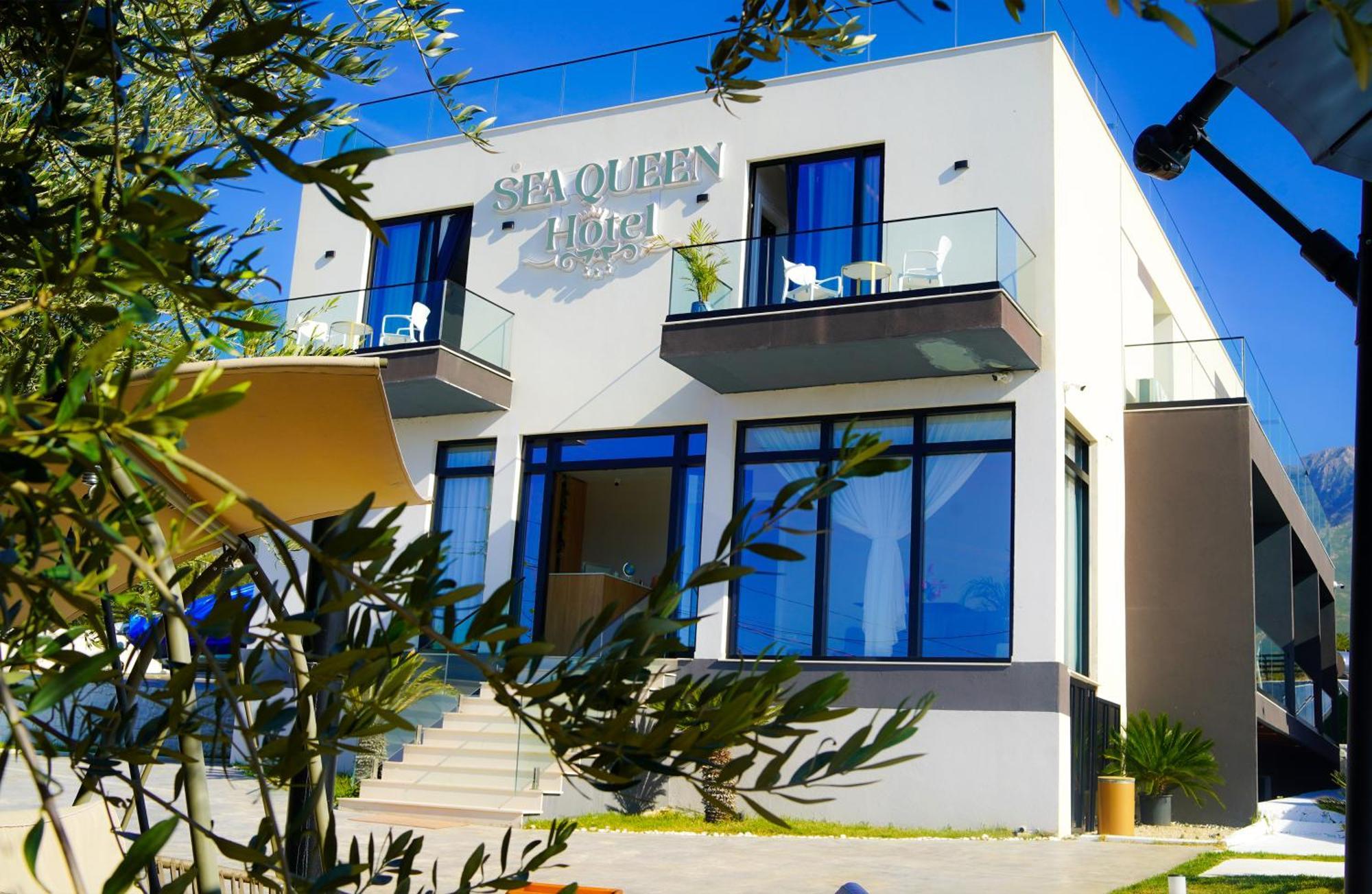 Sea Queen Luxury Hotel Radhimë Екстериор снимка
