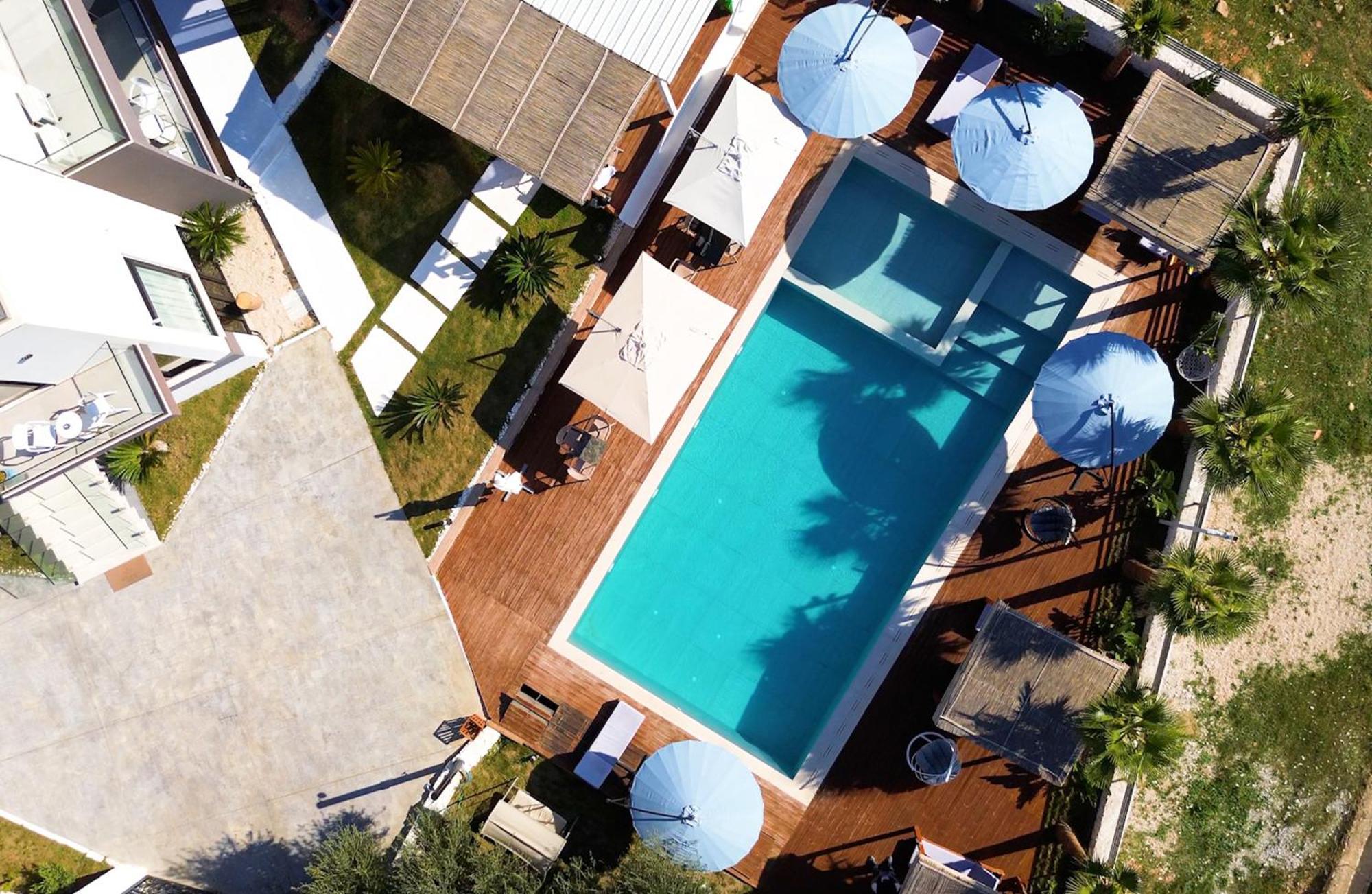 Sea Queen Luxury Hotel Radhimë Екстериор снимка