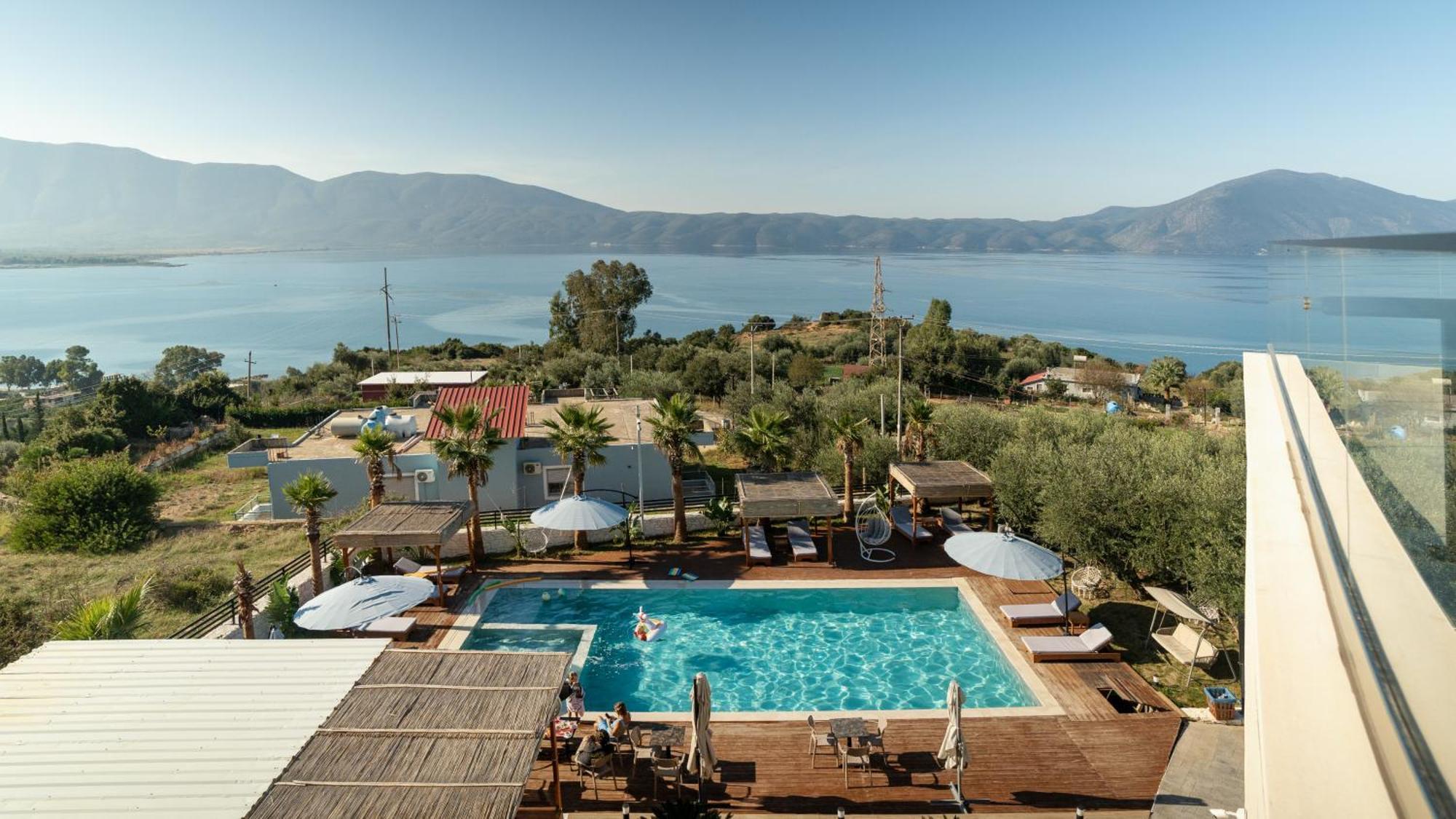 Sea Queen Luxury Hotel Radhimë Екстериор снимка