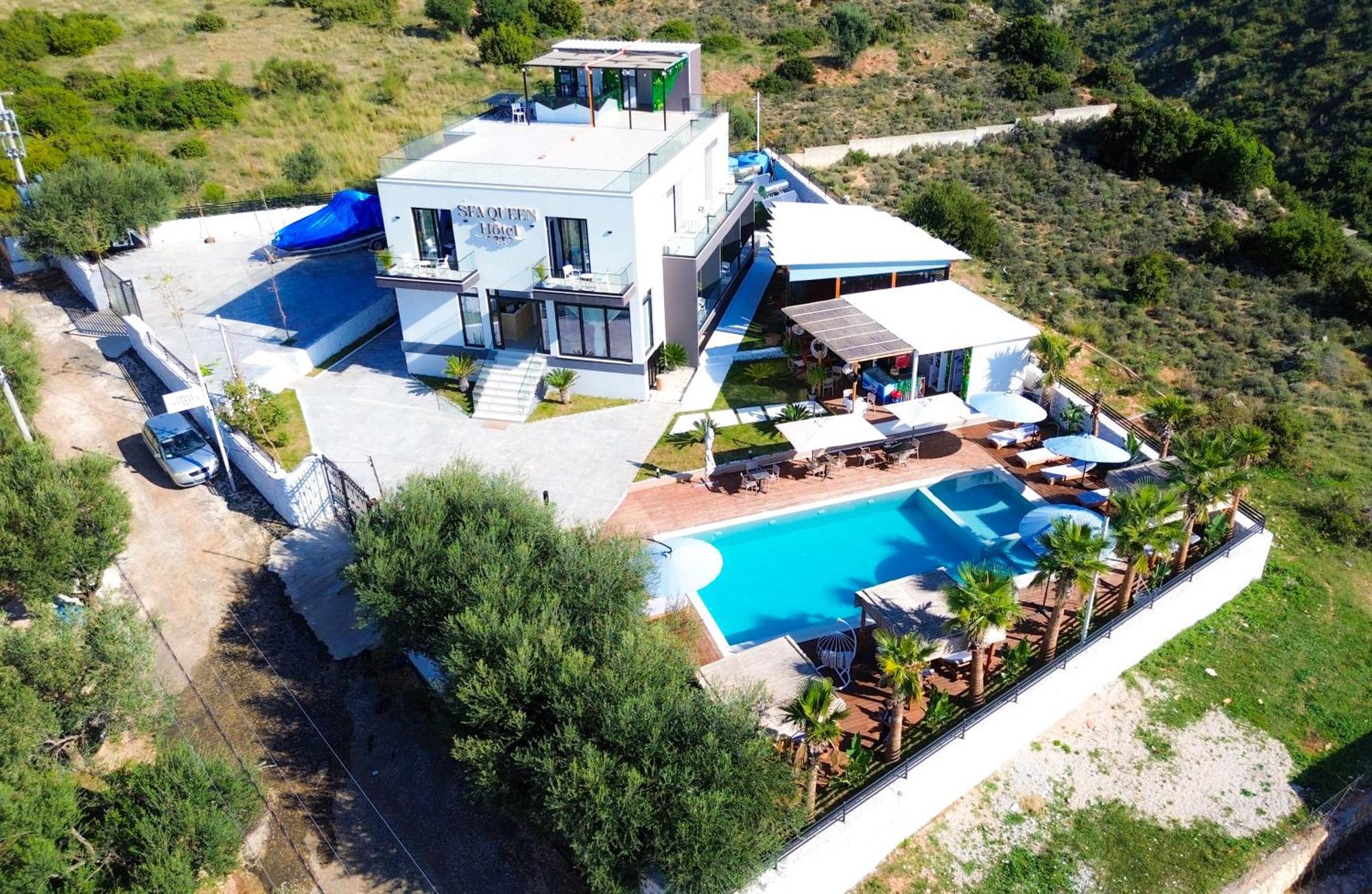 Sea Queen Luxury Hotel Radhimë Екстериор снимка