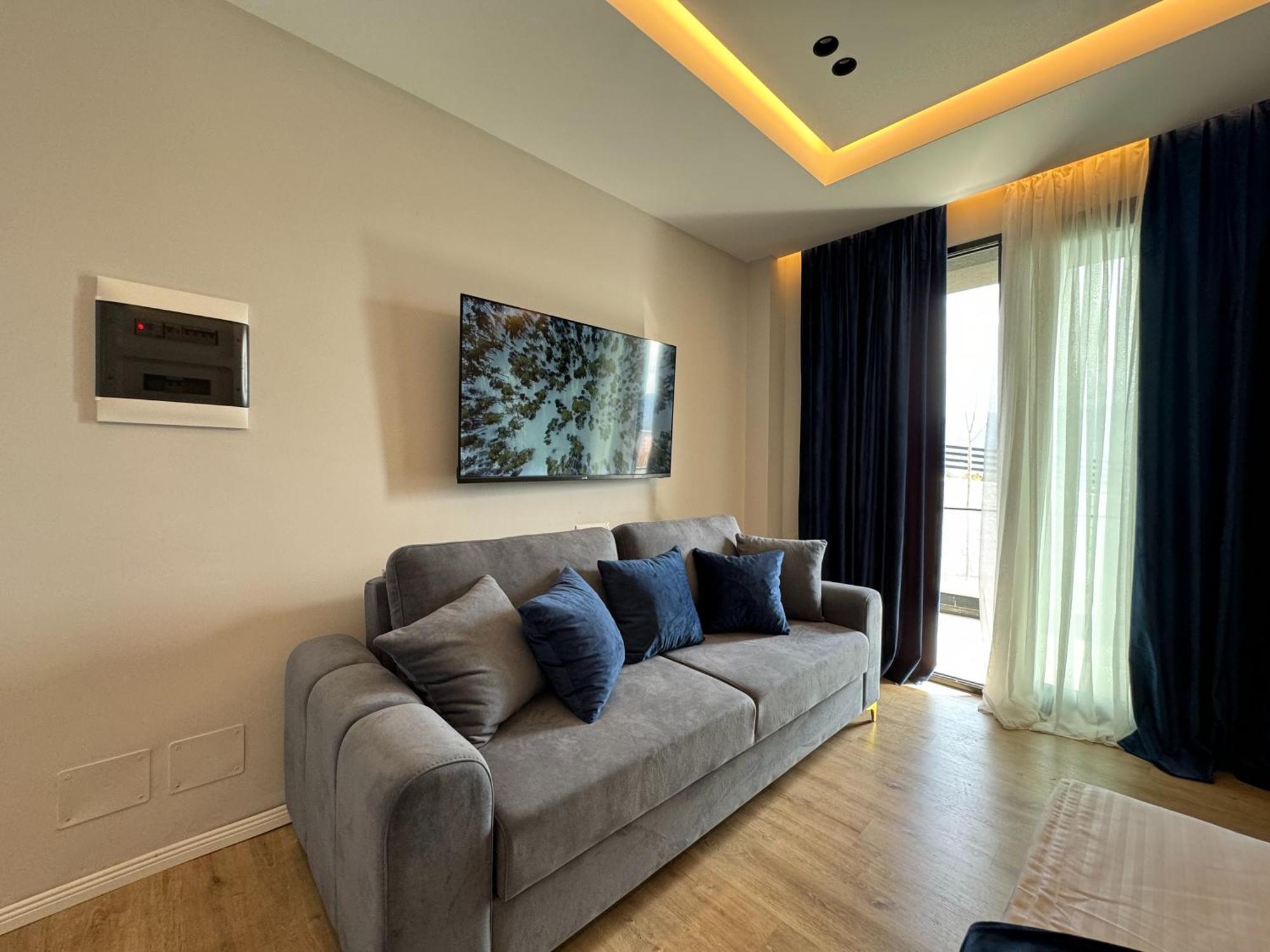 Sea Queen Luxury Hotel Radhimë Екстериор снимка