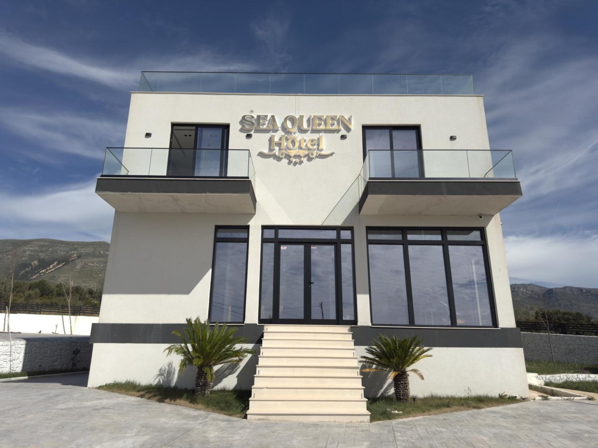 Sea Queen Luxury Hotel Radhimë Екстериор снимка